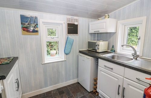 Maidens Cottage | LEARIG LODGE, romantic, country holiday cottage in Girvan
