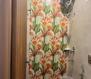 Yercaud Hotel | Leaves