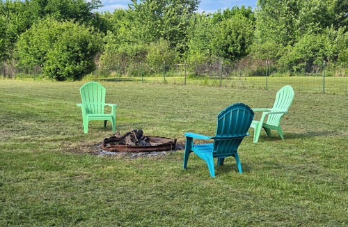 Lebanon House | Lebanon Fishing Retreat w/Fire Pit: Pets Welcome!