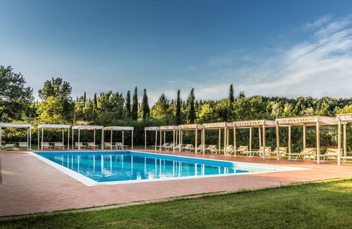 Empoli Apartment | Leccio - Apartment with swimming pool