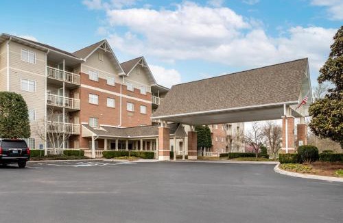 Pigeon Forge Hotel | LeConte Hotel & Convention Center, an Ascend Collection Hotel