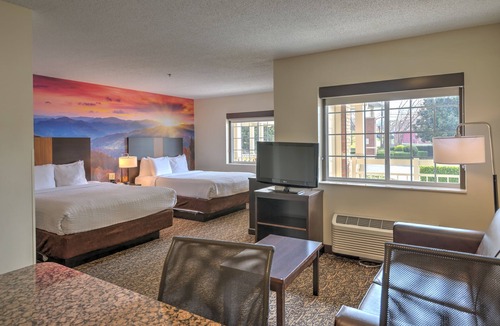 Pigeon Forge Hotel | LeConte Hotel & Convention Center, an Ascend Collection Hotel