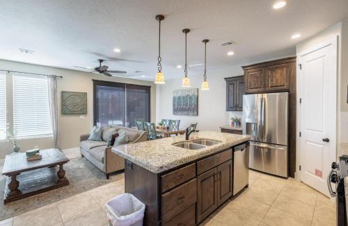 St. George House | Ledges Oasis