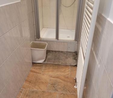 Goethestraße Apartment | Lee 42,8