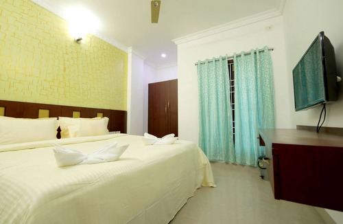 Covelong Hotel | Lee Crysstal