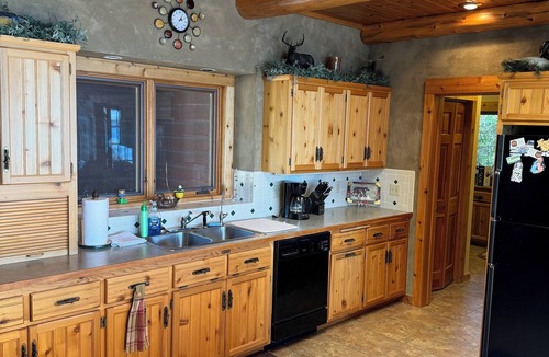 Whipholt Cabin | Leech Lake - Beach campfire sunsets and Prime Fishing and Swimming Getaway