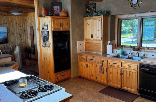 Whipholt Cabin | Leech Lake - Beach campfire sunsets and Prime Fishing and Swimming Getaway