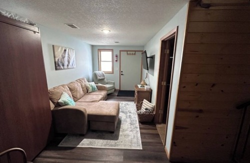 Whipholt Cabin | Leech lake cabin with gorgeous views! 2br/2ba pet friendly! 6 PERSON HOT TUB!