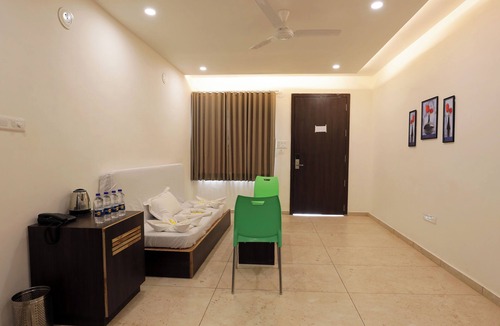 Rajpipla Hotel | Leena Resort
