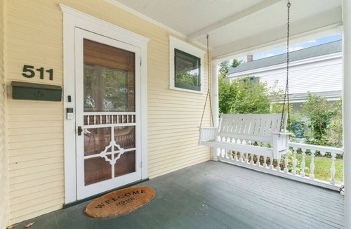 Red Wing House | Leet-Reaville Heritage House: a charming Craftsman in the heart of Red Wing!