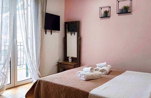 Sivota Apartment | Lefkada Seascape Apt w Breathtaking Sivota Views