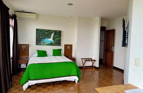Quesada Hotel | Legacy Boutique Hotel