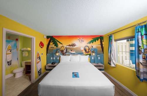 Cypress Gardens Hotel | LEGOLAND Bungalow Bliss, Family Play Areas, 2 Rooms, Water Park Access