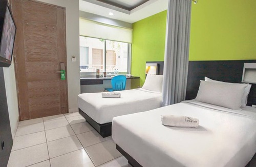 Bendungan Hilir Hotel | LeGreen Suite Tondano