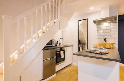 Soho Apartment | Leicester Square 3rd Floor Studio