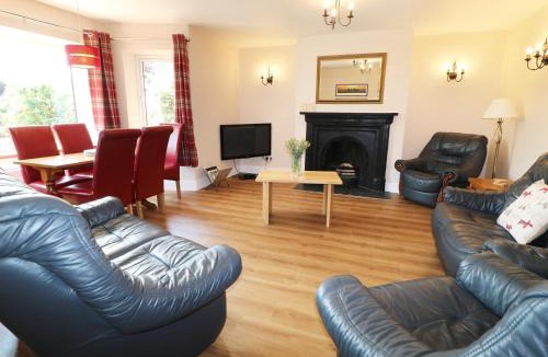 Shepton Mallet House | Leigh Holt
