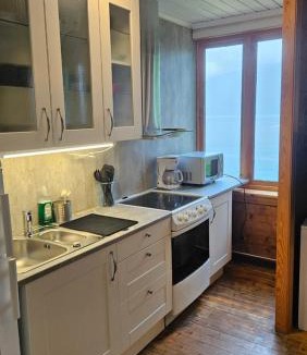 Ullensvang Apartment | Leilighet v Hardangerfjorden