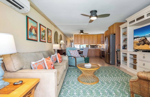 Kihei Cabin | Leinaala Oceanfront #200 2nd Floor unit, Large End Unit, Oceanfront Complex!