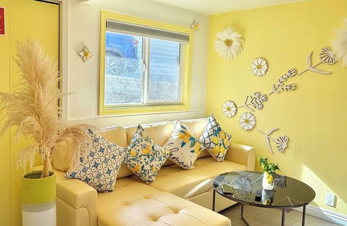 South San Gabriel Apartment | Lemon Cozy Studio w Mountain View