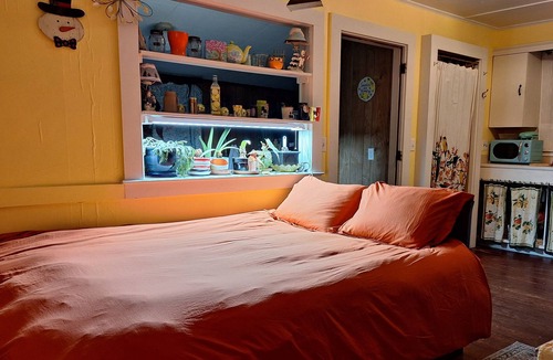 Peterborough Cottage | Lemon Drop Cottage a private cottage getaway