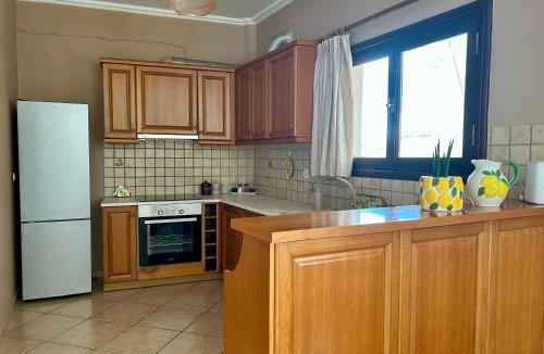 Meligalas Apartment | Lemon & Light Bright Apartment with View and Fireplace