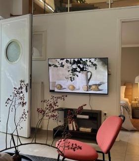 Khalandrion Apartment | Lemon & Roses