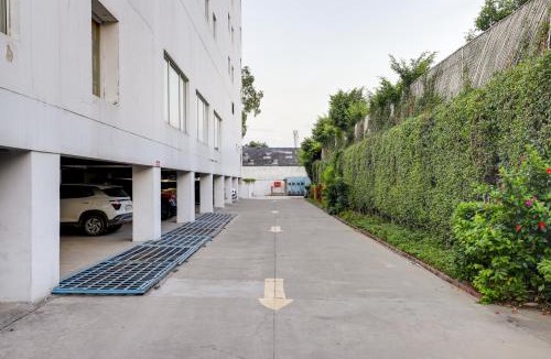 Industrial Area Phase I Hotel | Lemon Tree Hotel Chandigarh