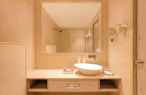 Jamnagar Hotel | Lemon Tree Hotel Jamnagar