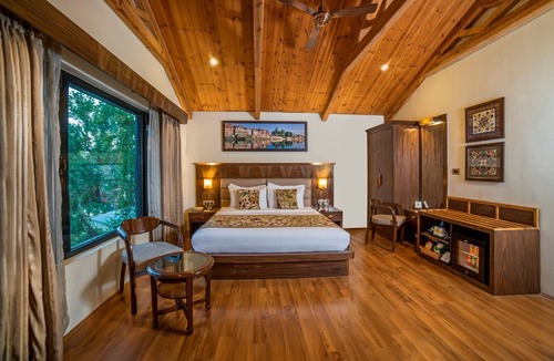 Srinagar Hotel | Lemon Tree Hotel Srinagar
