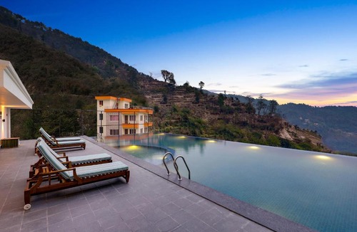 Burhanilkantha Hotel | Lemon Tree Premier Budhanilkantha Kathmandu, Nepal