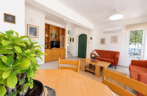 Kapparis Villa | Lemon Tree Residence - walk to Kapparis Beach
