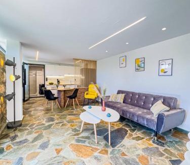 Chalcis House | Lemon Tree Villa