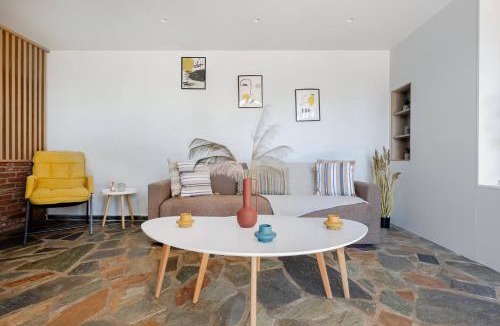 Chalcis House | Lemon Tree Villa
