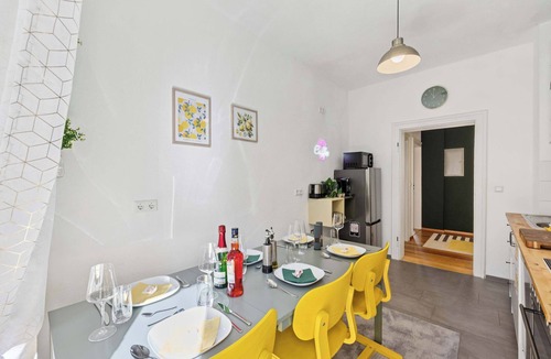 Beiertheim Apartment | Lemon3 - Modern 2BR Apt by Karlsruhe Main Station