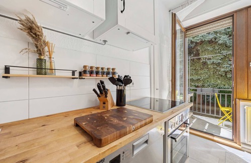 Beiertheim Apartment | Lemon3 - Modern 2BR Apt by Karlsruhe Main Station