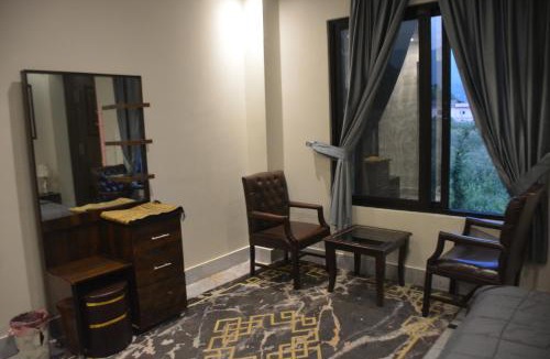 Miandam Hotel | Lemuna Hotel & Restaurant