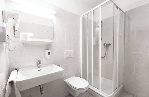 Donaustadt Hotel | Lenas Donau Hotel