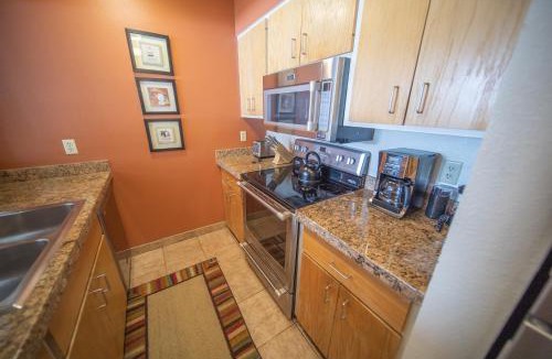 Lakeside Village House | Lenawee 1738 by SummitCove Lodging in Colorado