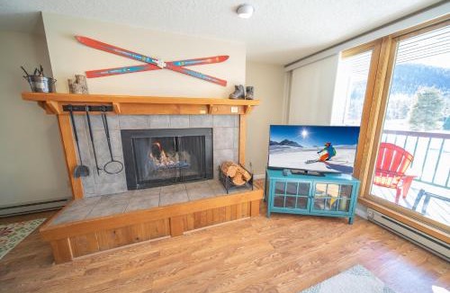Lakeside Village House | Lenawee 1741 by SummitCove Lodging in Colorado