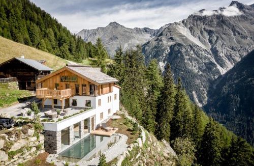 Soelden Ski Chalet | Leni Mountain Chalet