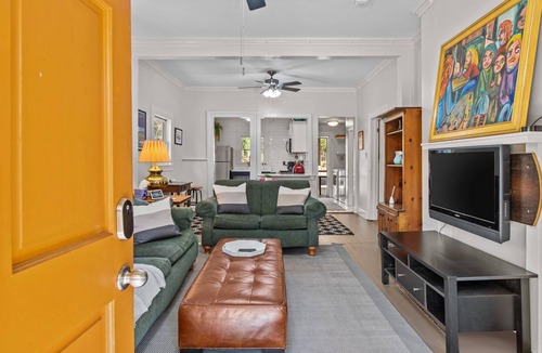 Athens Cottage | Lenoir Cottage