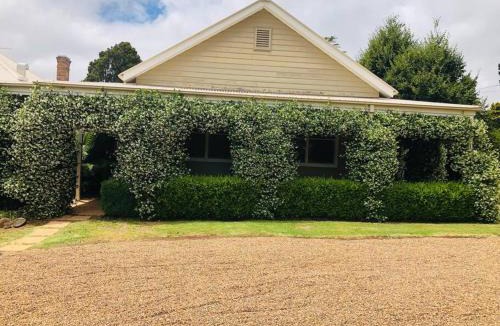 Armidale House | Lenore at Armidale