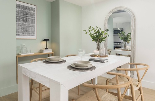 City Center Apartment | Lenox ID0022 - Two Bedroom Apartment, Sleeps 6