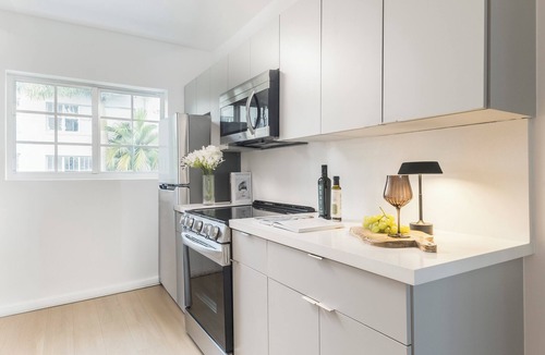 City Center Apartment | Lenox ID0026 - One Bedroom Apartment, Sleeps 4