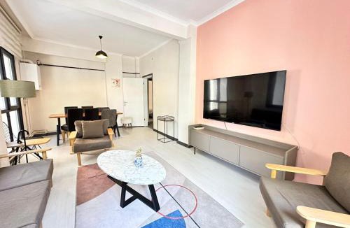 Galata Apartment | Leo Suite