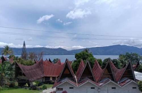 Simanindo House | Leokap Homestay