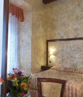 San Gimignano City Centre Hotel | Leon Bianco