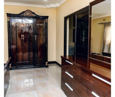 Choma Hotel | Leon's Hotel