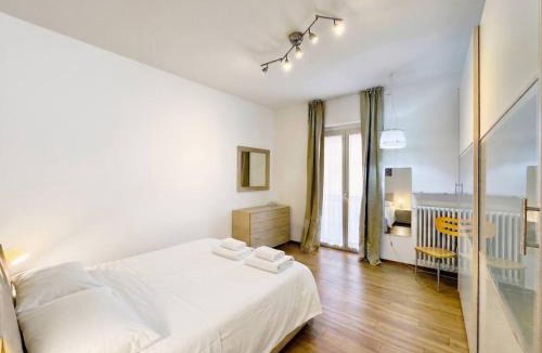 Sesto Calende Apartment | Leonardo Academy a 2': ampio trilocale in centro