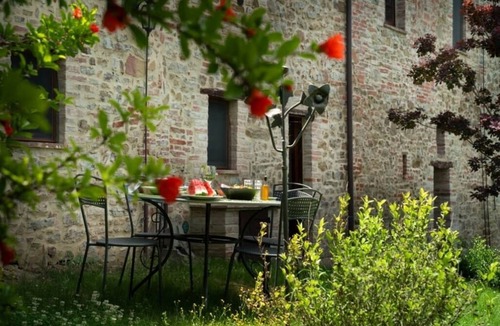 Castiglione della Valle Condo | Leonardo Deluxe
